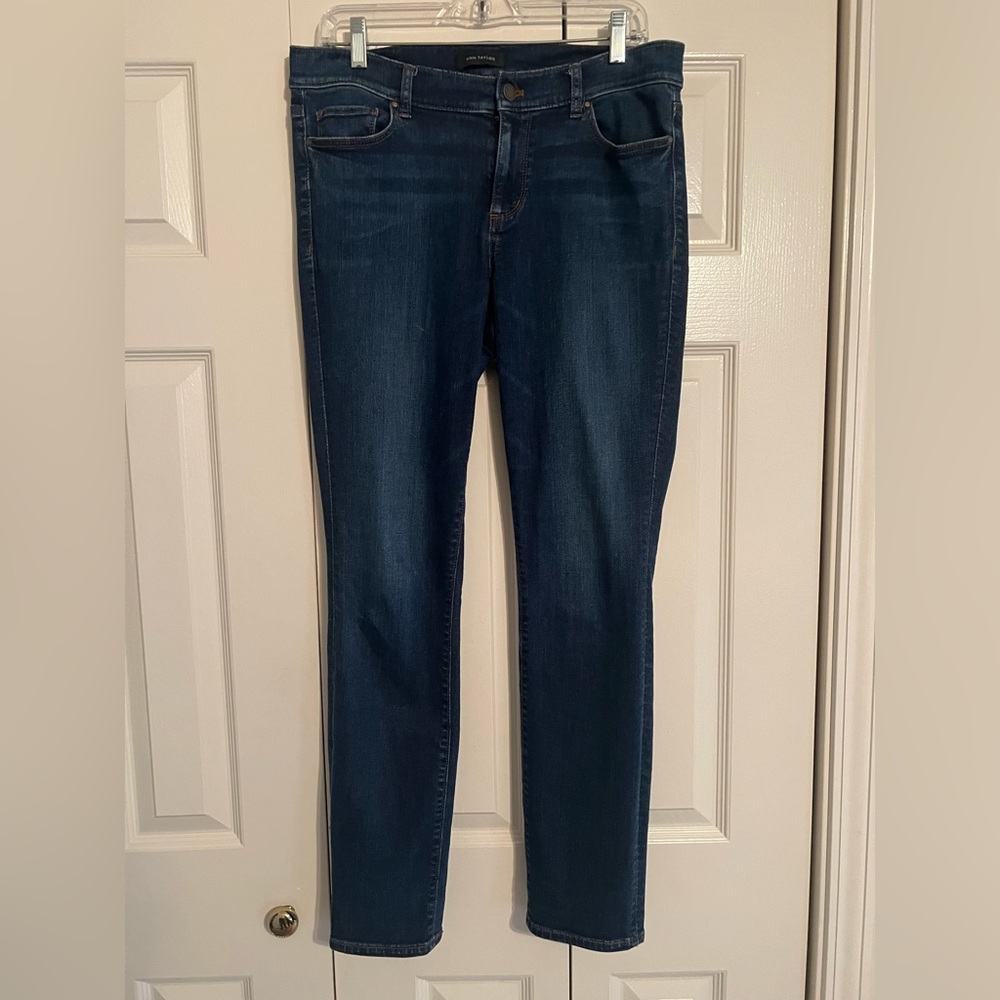 Ann Taylor modern fit skinny jean size 10